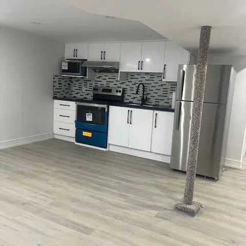 10 Fermoy Road #Basement - Photo 1