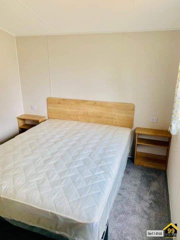 2 bedroom park home to rent - Photo 2