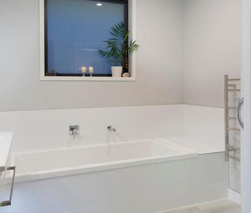 25 Hebe Crescent - Photo 6