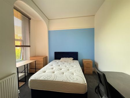 58 College Road - Photo 4