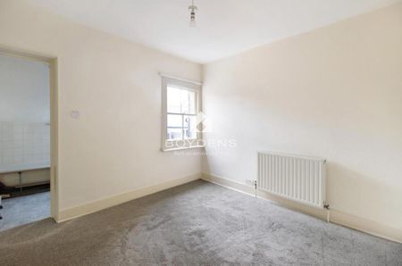 2 bedroom end of terrace house to rent - Photo 2