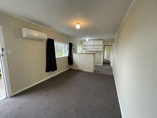 Cozy 1-Bedroom Flat in Melrose - Photo 1