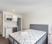 ****Rent Special - 1 weeks rent free on a minimum 6 month fixed ter... - Photo 6