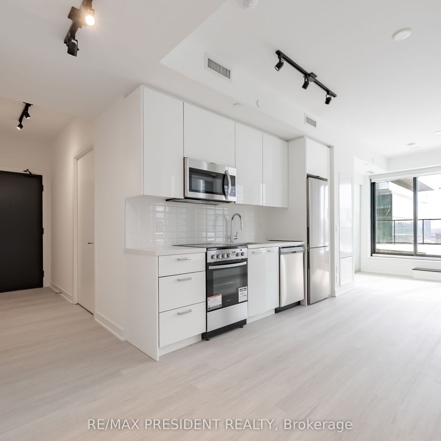 284 King Street E #904 - Photo 1