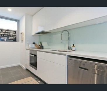 Fully Furnished Beachside Apartment 6 Month Lease - Photo 3