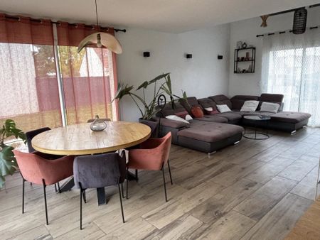 Location Maison 5 pièces 143 m2 à Morancez - Photo 2