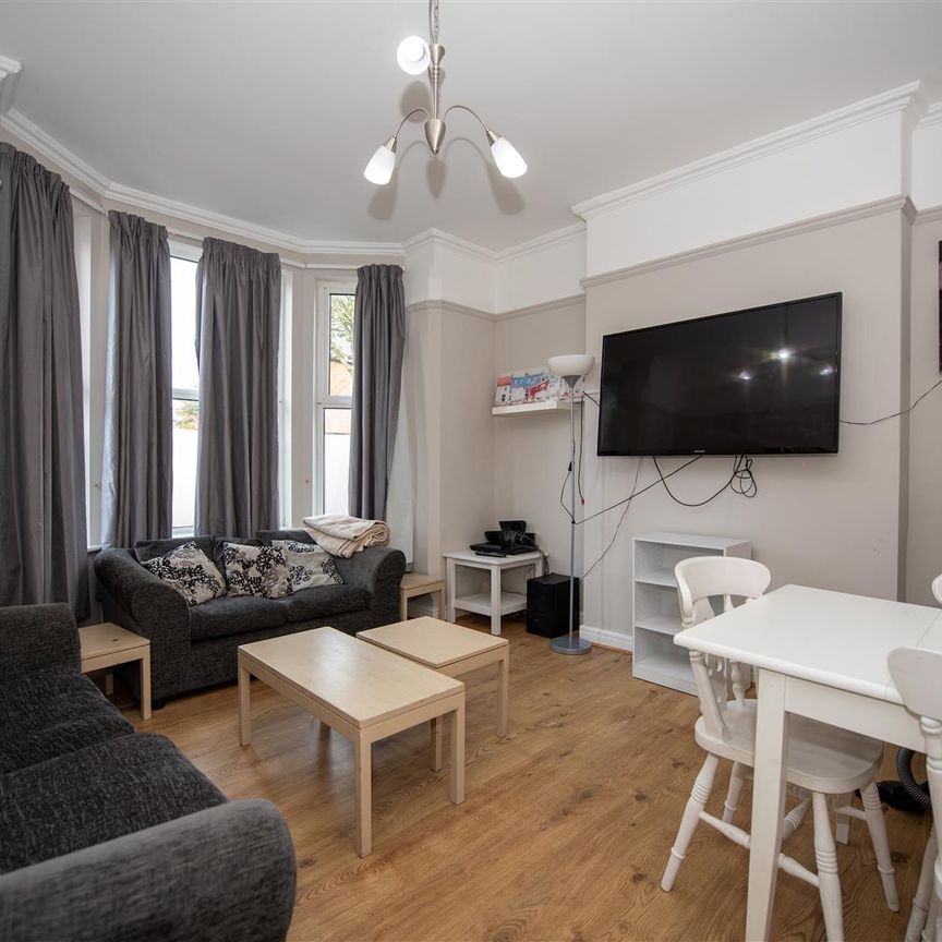 Lady Bay Road, West Bridgford, Nottingham - Photo 1