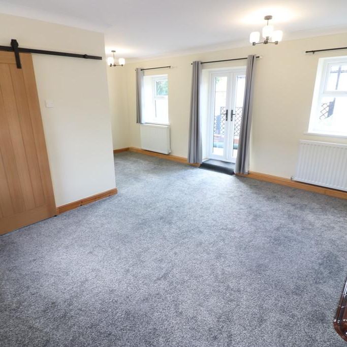 2 bedroom detached house to rent - Photo 1