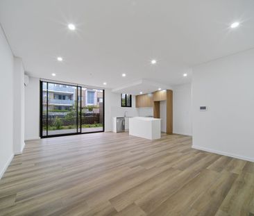 1 Year New Rare Court yard Apartment-Timber floor and fully aircond... - Photo 3
