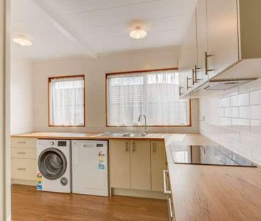 Cozy city living - Photo 3