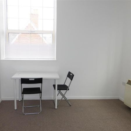 East Street - Photo 3