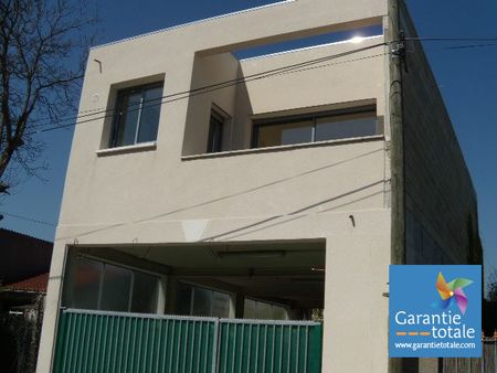 T2 MONTREUIL - Photo 4