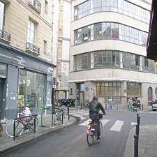 Logement à Paris, Location meublée - Photo 1