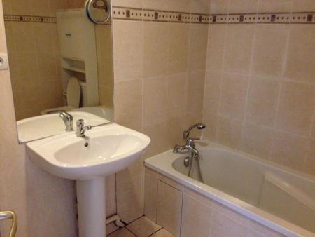 Location Appartement 2 pièces 40m² VILLENAVE D ORNON 33140 - Photo 3