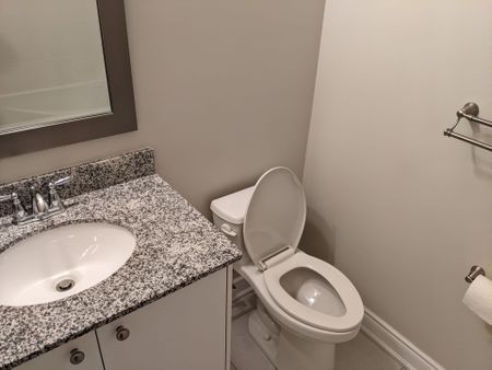 For Lease - 2184 Trafalgar Road Unit# 27, Oakville, Ontario - Photo 5