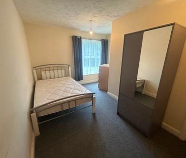 4 bedroom house to rent - Photo 2