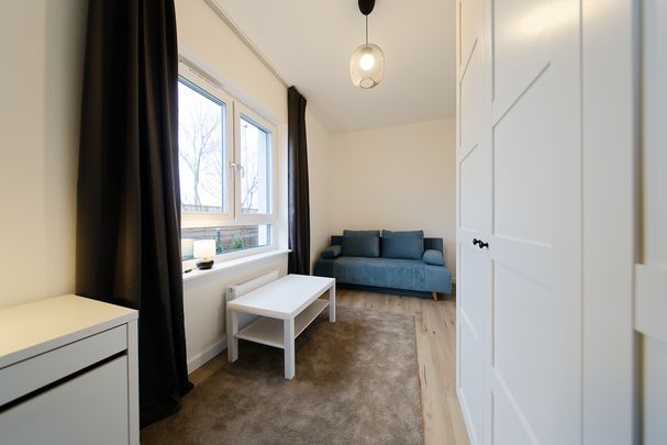 Apartament 3 pokoje/ Ogród/ Miejsce parkingowe - Photo 1