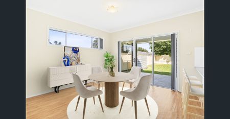 Great Location - 4 Bedroom Duplex - Photo 2