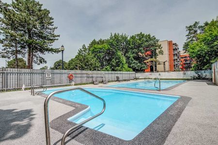 Pine Terrace Apartments - 2 Bedroom - Photo 2