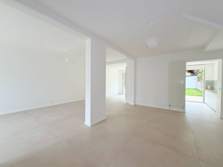 Maison familiale 5 chambres – jardin – 3 box – Rueil Malmaison – - Photo 4