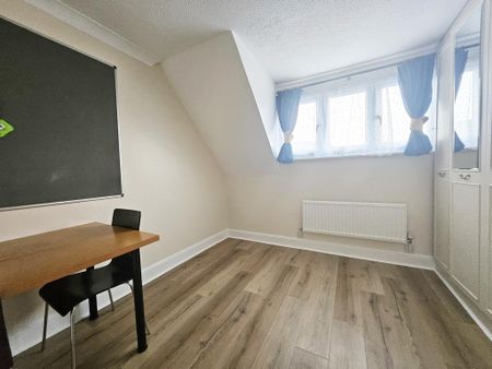 2 bedroom detached house to rent - Photo 5