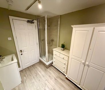 Studio Flat, Lena Gardens, W6 - Photo 4