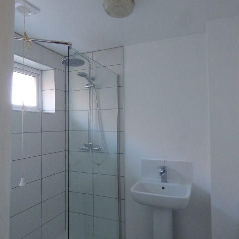 6 bedroom detached house to rent - Photo 1