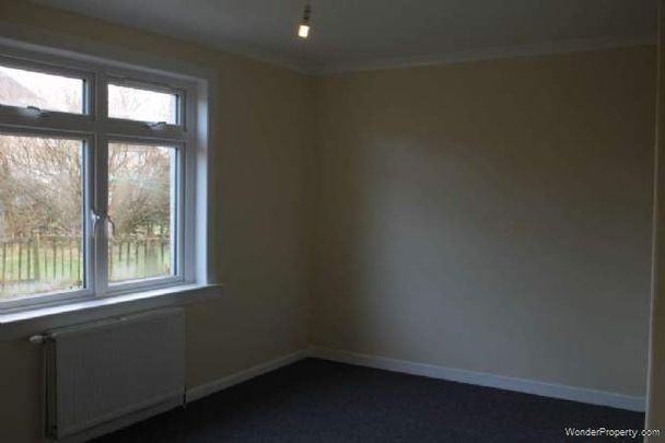 2 bedroom property to rent in Irvine - Photo 1