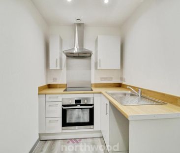 1 bedroom flat to rent - Photo 2