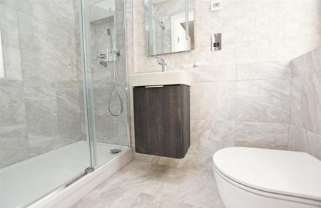3 bedroom apartment to rent - Photo 3