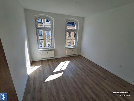 Neu renovierte 4-Zimmer-Wohnung mit Balkon am Stadtrand von Plauen! - Photo 3