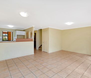 Incredible 3-Bedroom, 2.5-Bathroom Townhouse - Photo 4