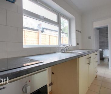 2 bedroom terraced house to rent - Photo 2