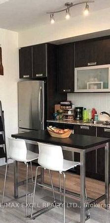 Ted Rogers / Bloor St Beautiful Spacious 1Bdrm Open Concept Kitchen - Photo 2