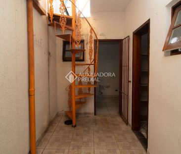 Sobrado com 4 quartos e 135m² para alugar em Vila Bastos, Santo André. - Photo 6
