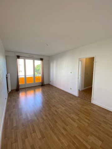 Location Appartement 2 pièces 48m² - Photo 2