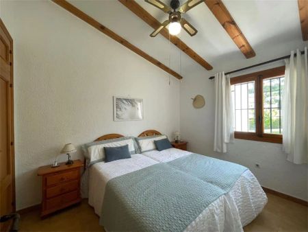 Piso de alquiler en Calle de la Safor, 3, Pedreguer - Photo 2
