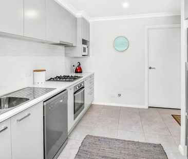 Apply Now - Century 21 | the Paramount Group *Granny Flat* - Photo 2