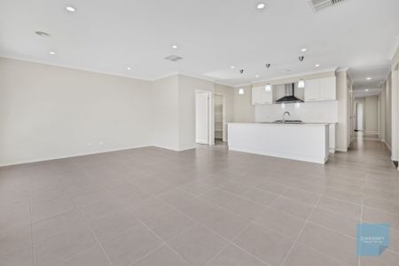 FOUR BEDROOM HOME - Photo 4