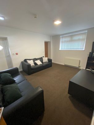 6 Bed Semi-Detached House, Acomb Street, M14 - Photo 1