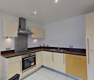 2 bedroom flat to rent - Photo 4