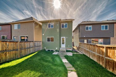 32 Evansborough Common Northwest, Calgary - Photo 2