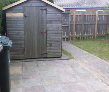 3 bedroom end of terrace house to rent - Photo 6