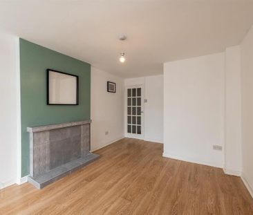 44 Stream Street, Downpatrick, BT30 6DE - Photo 3