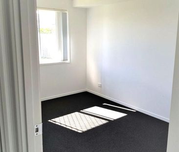 FAMILY HOME IN QUIET LOCATION - BREAK LEASE, RENT WILL INCREASE TO ... - Photo 4