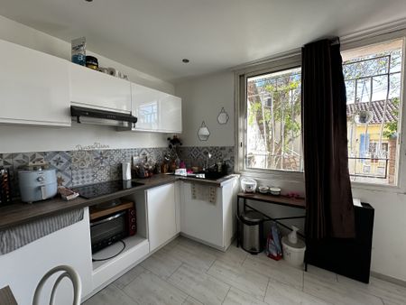 Location Appartement 2 pièces 39m² TOULON 83000 - Photo 2