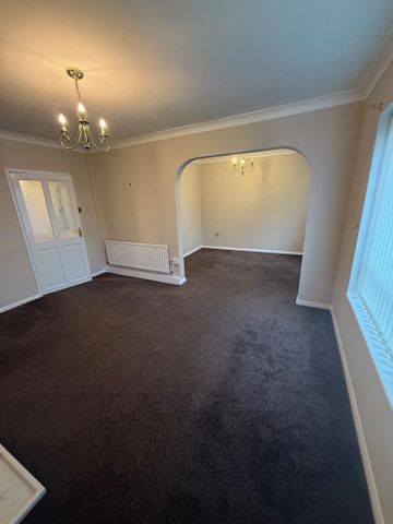 2 bedroom semi-detached house to rent - Photo 2