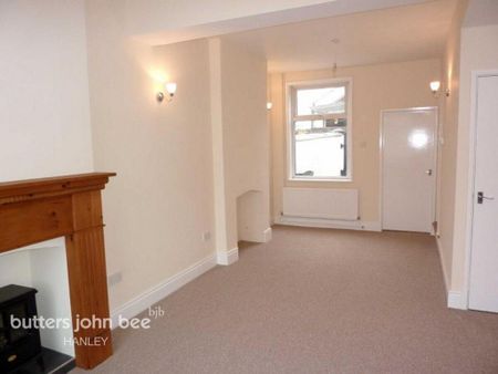 2 bedroom terraced house to rent - Photo 2