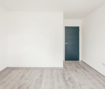 Flat to rent - Frant Road, London, CR7 - Photo 6