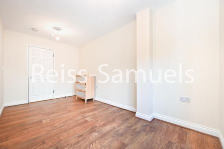 6 bedroom semi-detached house to rent - Photo 5